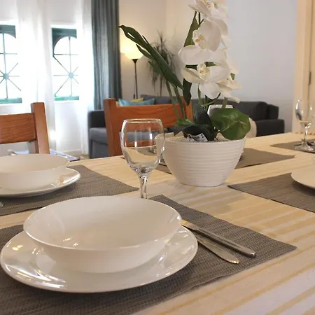 Lovely Apartment In The Center Of Aveiro Exterior photo